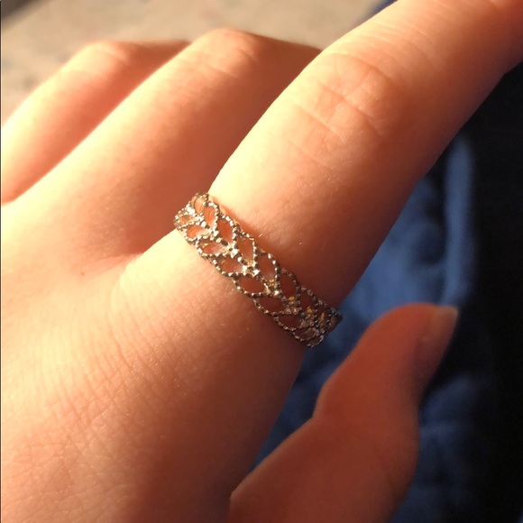 Silver ring - Picture 2 of 2